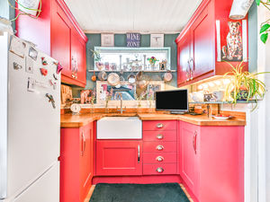 Photo 1- click for photo gallery